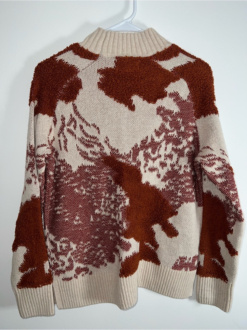 Crewneck Floral-Texture Sweater in Cream and Rust - Picture 3 of 4